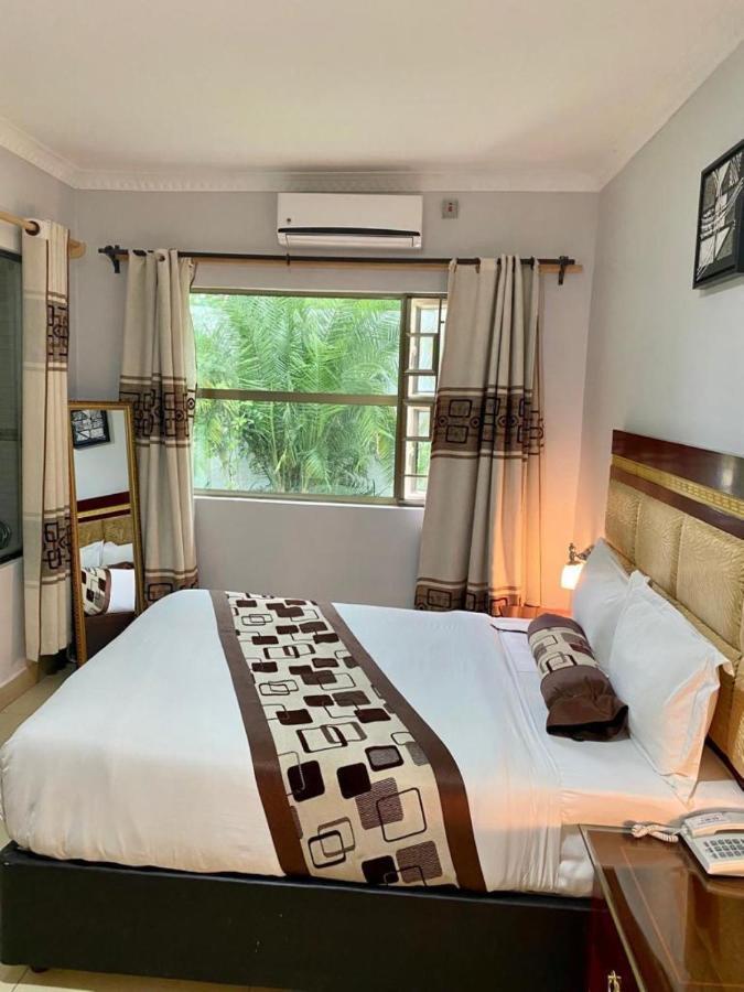 Dolar Lodges & Tours Maun Ngoại thất bức ảnh